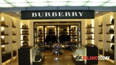 Outlet Burberry nei Village d\'Italia 